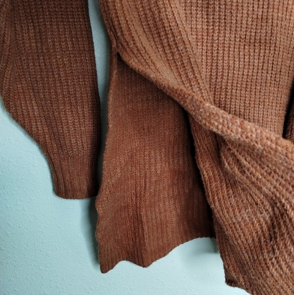 Free People Eleven Burnt Orange Cowl Neck Oversized Chunky Knit Sweater Size XS - Picture 3 of 7